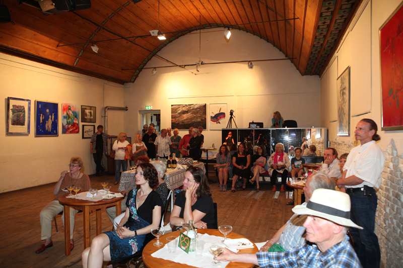 Vernissage im Interim von Sabine Haag, Stadtteilwoche Laim