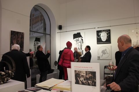Vorbereitung Kunstwerk: HALT von Sabine Haag zur Vernissage in Wien 2017
